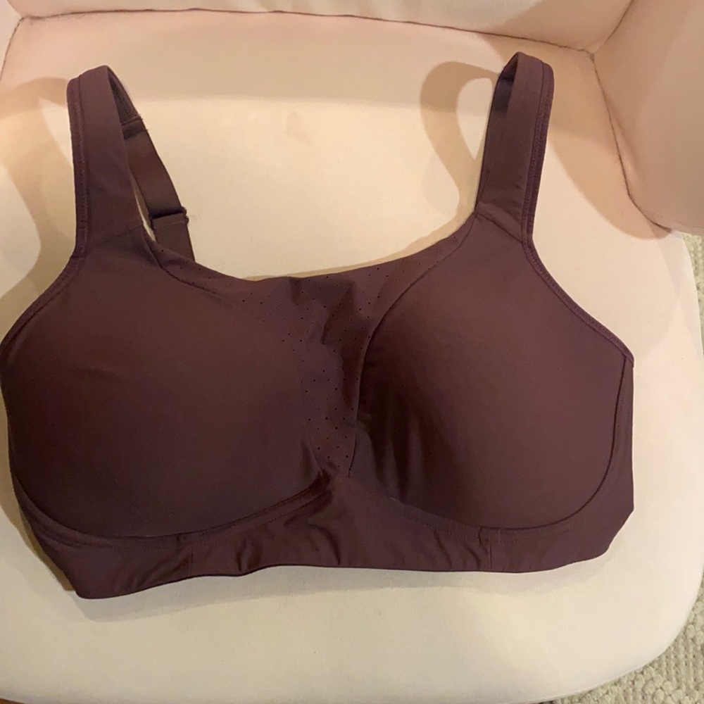 Lululemon running bra 36e